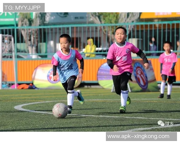 足球技艺精湛踢中要害助力球队夺冠之路的秘密解析